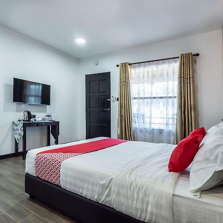 Oyo 90149 Pua Family Semporna Hotel Ngoại thất bức ảnh